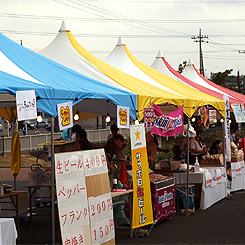 とんがり屋根のメルヘンテント